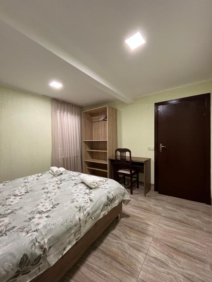 House On Ganja Street Hotel Kutaisi Exterior photo